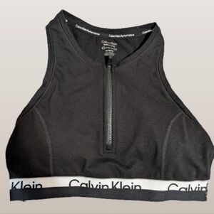 ✨ Calvin Klein Performance Logo Sports Bra - Black & White - XL